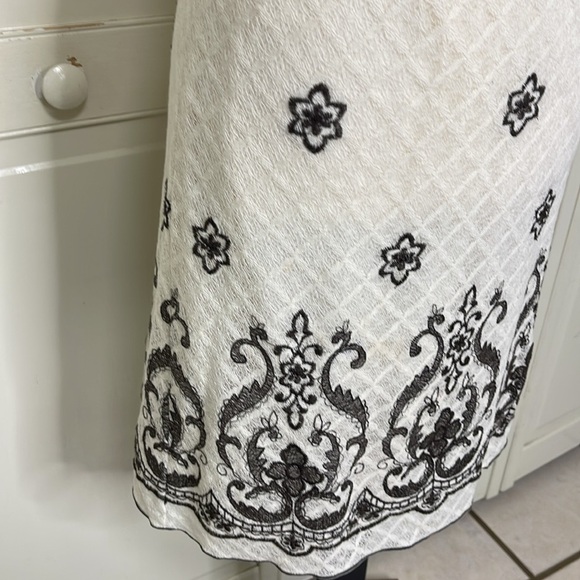 Chelsea & Violet Womens Short Black & Cream Lace Embroidered Dress Size Small - Picture 5 of 11